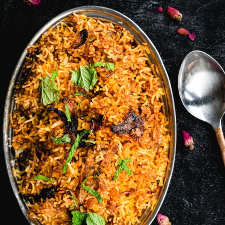 Delicious Saag Dishes at Our Indian Restaurant